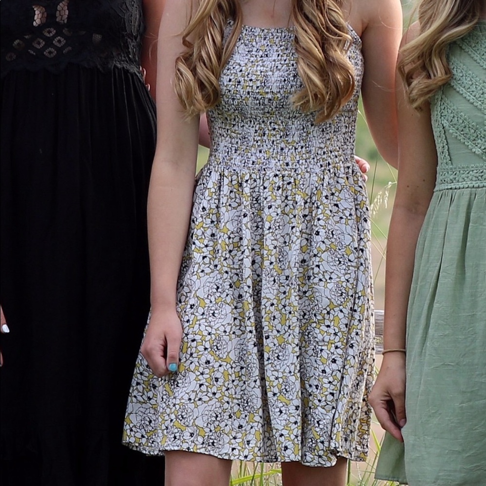 Size small knee length dress